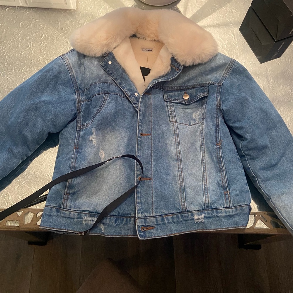 FASHION NOVA FUR JEAN JACKET - Picture 5 of 6